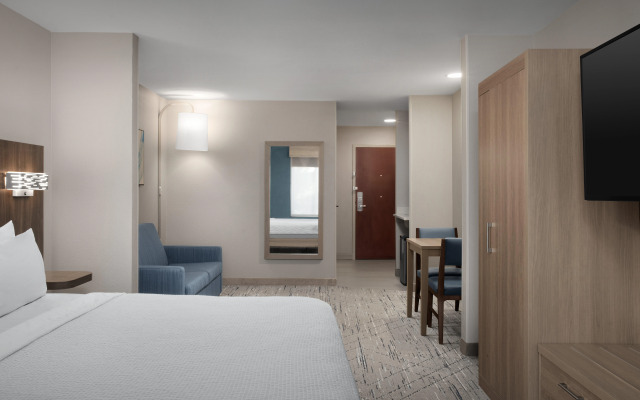 Holiday Inn Express Hotel & Suites Chambersburg by IHG