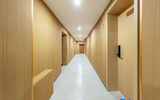 Wenna Bathing Hotel (Taiyuan Zhonglou Street Liuxiang Belt)