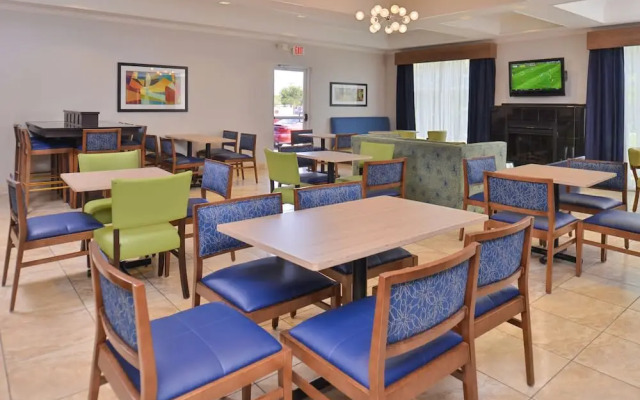 Holiday Inn Express San Antonio South