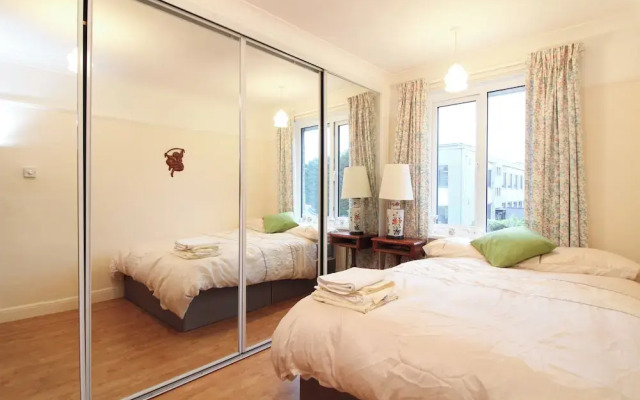 Regents park double room