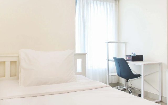Simply Modern Classic 1Br Without Living Room At Grand Kamala Lagoon Apartment – Guest Rooms – Bekasi