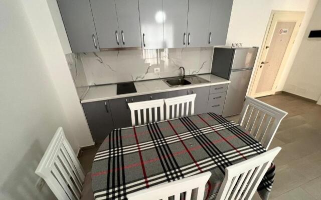 Armando Apartments