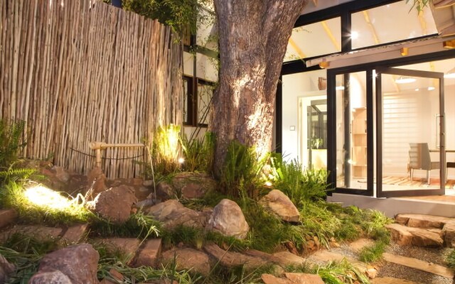 Bamboo Cottage