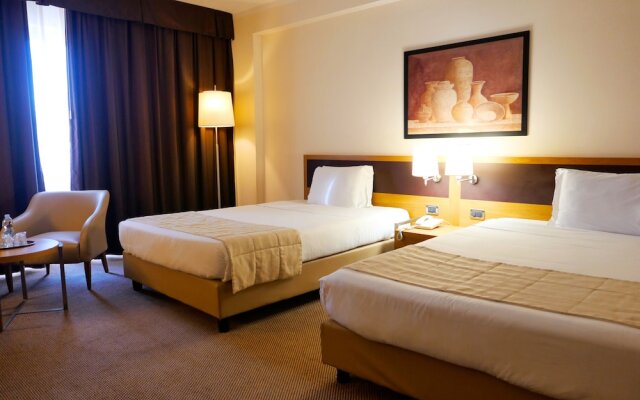 Golden Tulip Plaza Caserta