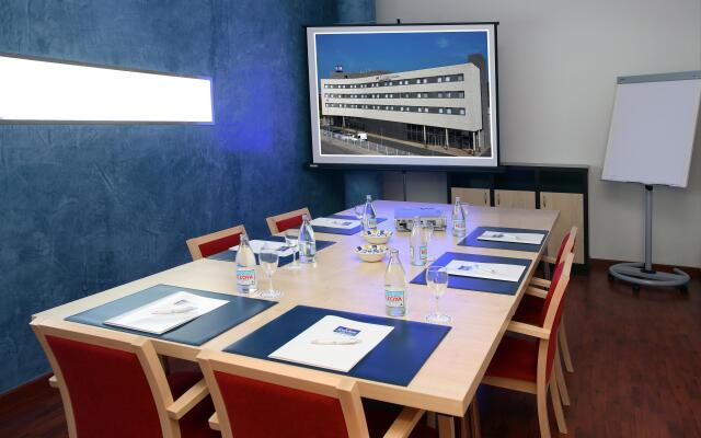 Holiday Inn Express Barcelona - Molins de Rei by IHG