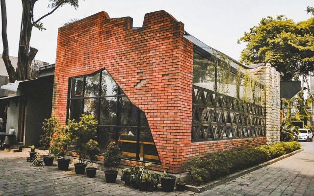 Front One Residence Syariah Mampang