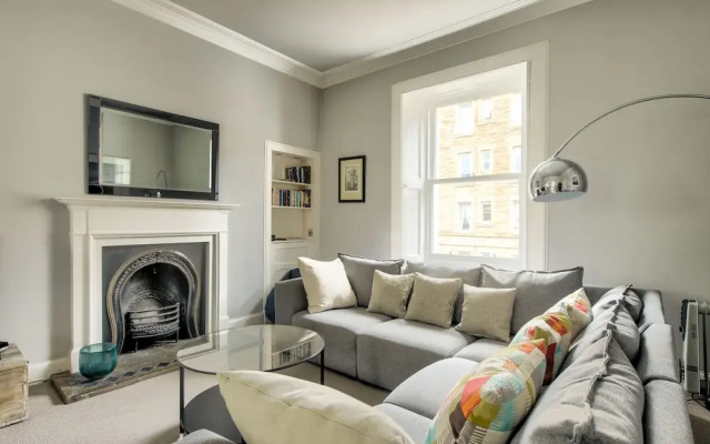 Maryfield Apartment