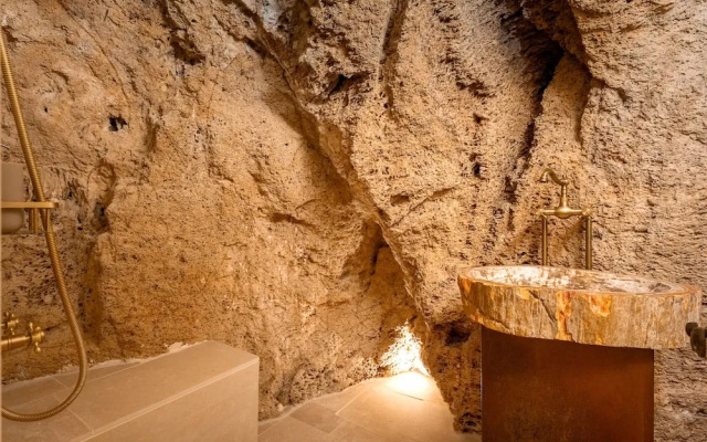 Charming Nest With Terrace