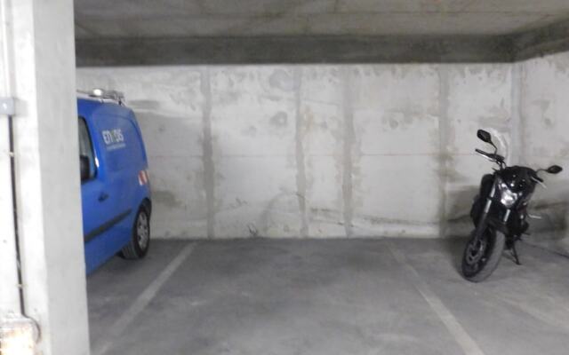 T2, Le Clos de la Reine, climatisation et parking privé