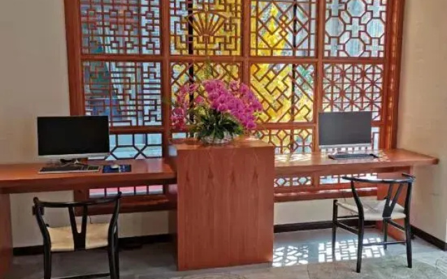 Liuzhou Panlong Yueyin Hotel