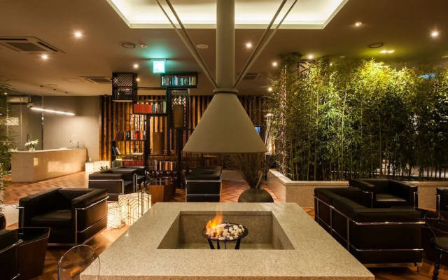 Yujin Hotel