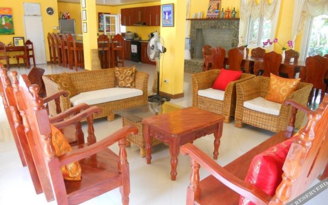 Dive Batanes Lodge and Restaurant