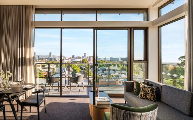 Majestic M Suites