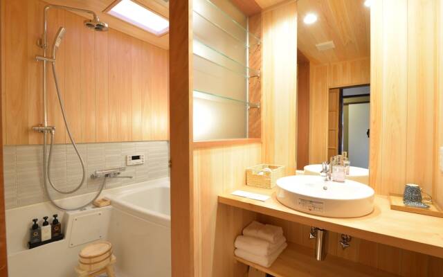 Nishijin Kyo-Machiya SEIRYU-TEI (Old: Nishijin Kyo-Machiya ENRYAKU)