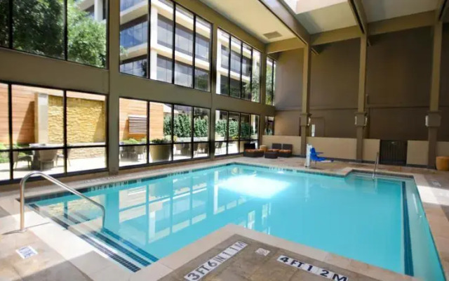 Holiday Inn Dallas Central Park Cities