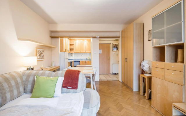 Minded Manor Apartment