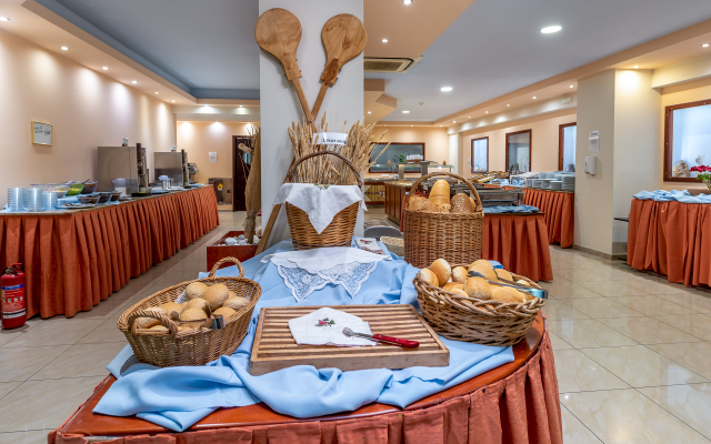Poseidonia Hotel Apartments