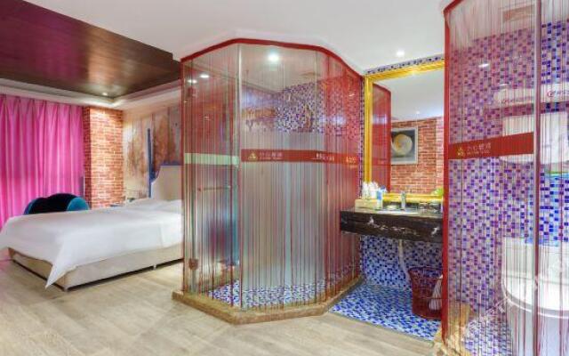 Caifu Holiday Hotel