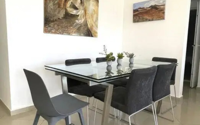 Sunny 3BR Apartment Golf Residence