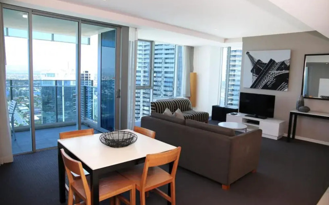 Pelicanstay Surfer Paradise Condo Hotel