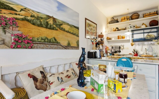 Elegant Apartment in Bibbona - Livorno With Private Terrace