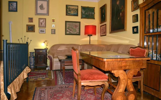 Central Market Apartment