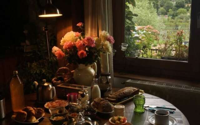 Aux Fenetres du Chateau