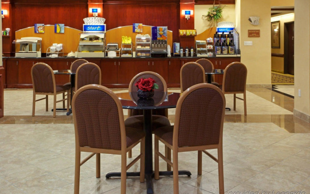 Holiday Inn Express & Suites Houston East, by IHG