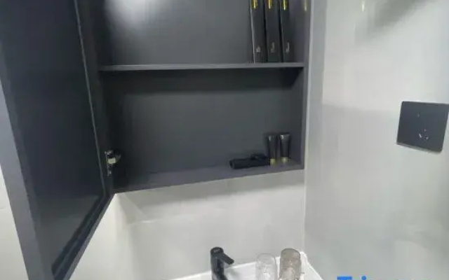 Linhai Linhu Ju