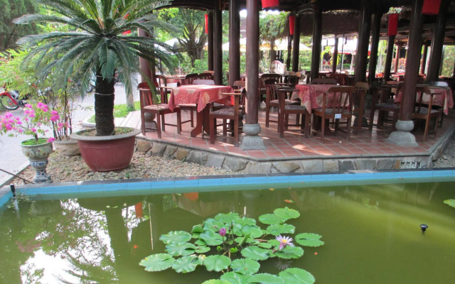 Thanh Noi Hotel
