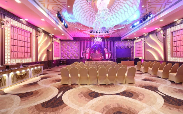OYO 24608 Sanjay Galaxy Premium