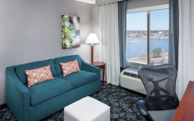 Hilton Garden Inn Naperville/Warrenville