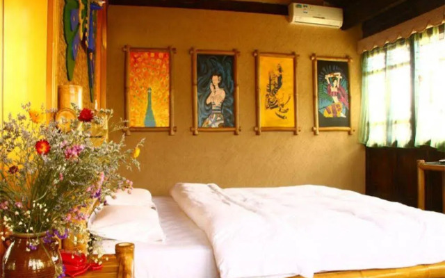 Blossom Hill Inn Lijiang