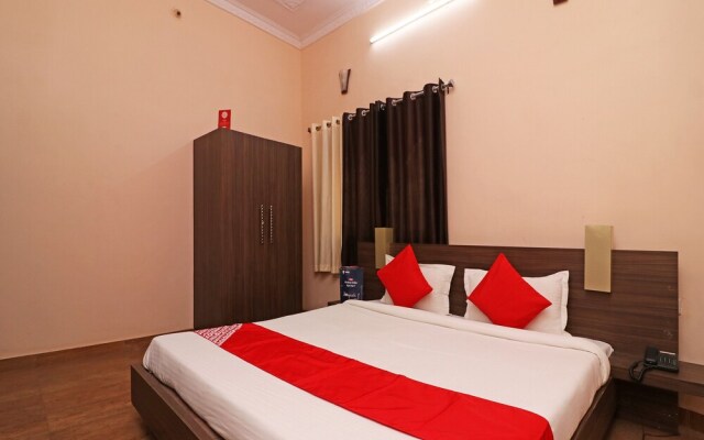 OYO 24145 Haveli Amar Niwas