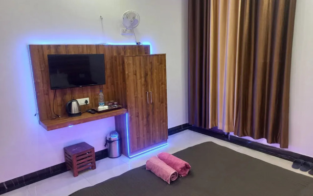 Taj Street Hostel
