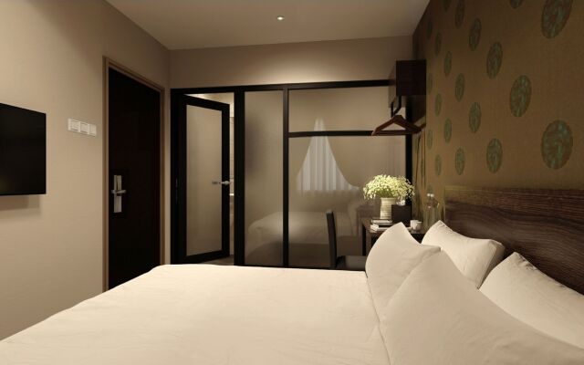 The Square Hotel