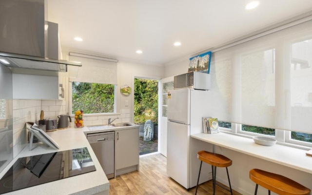 Central Cozy 3 Bedroom Home Free Wifi & Parking Flat Walk – Kitchen – Queenstown