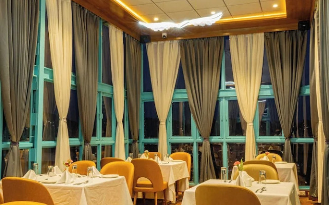 Mhendo Hotel & Studio Suites