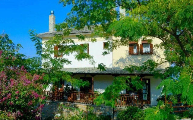 Guesthouse Theareston