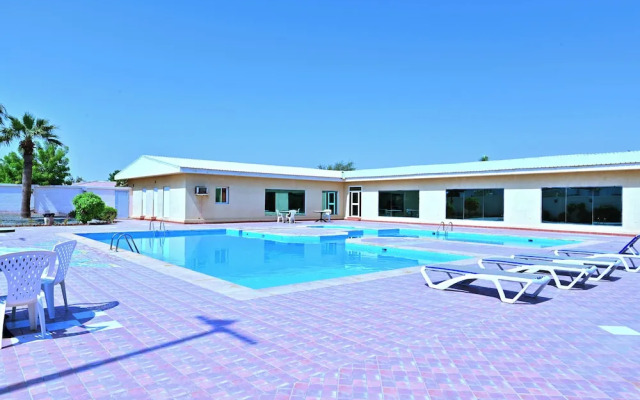 Al Meem M&M Compound