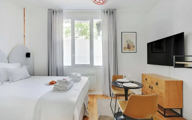 Cute Studio in Eclectic 18th District - 1