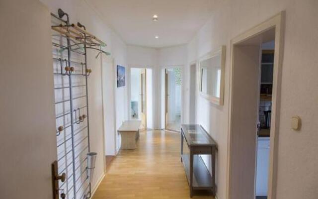 Stilvolle Altbauwohnung in zentraler Lage