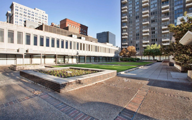 City Place St. Louis - Downtown Hotel