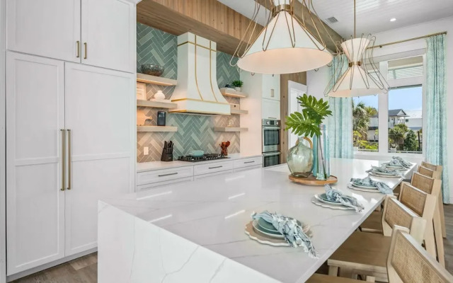 Sandbar Social in Siesta Key