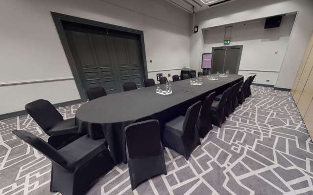 Village Hotel Swindon