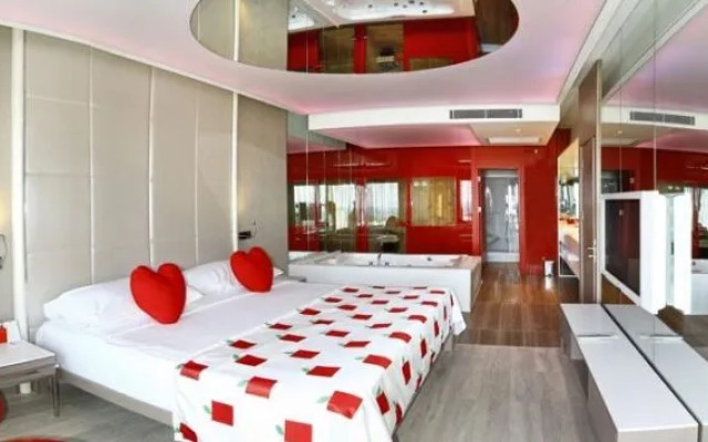 Royal Adam & Eve Hotel