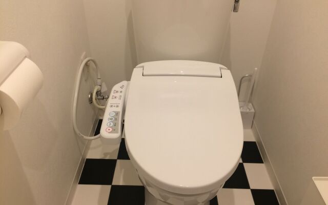 bnb+ Costelun Akiba - Hostel, Caters to Women