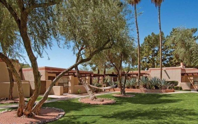 Scottsdale Cottonwoods Resort & Suites