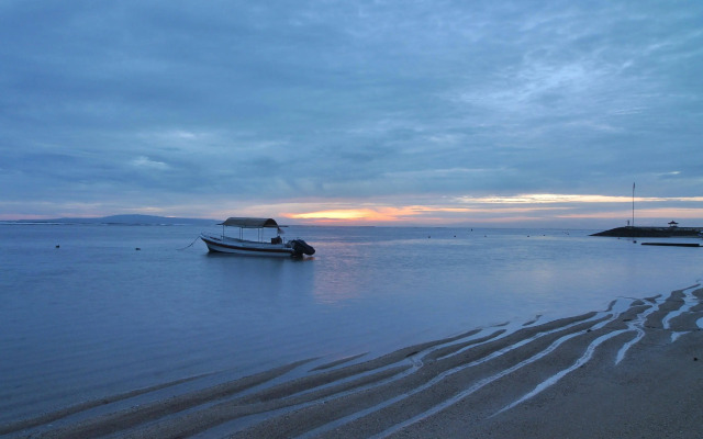 Inna Sindhu Beach
