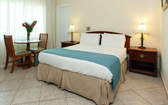 The Sea Lord Hotel & Suites (Adults Only)